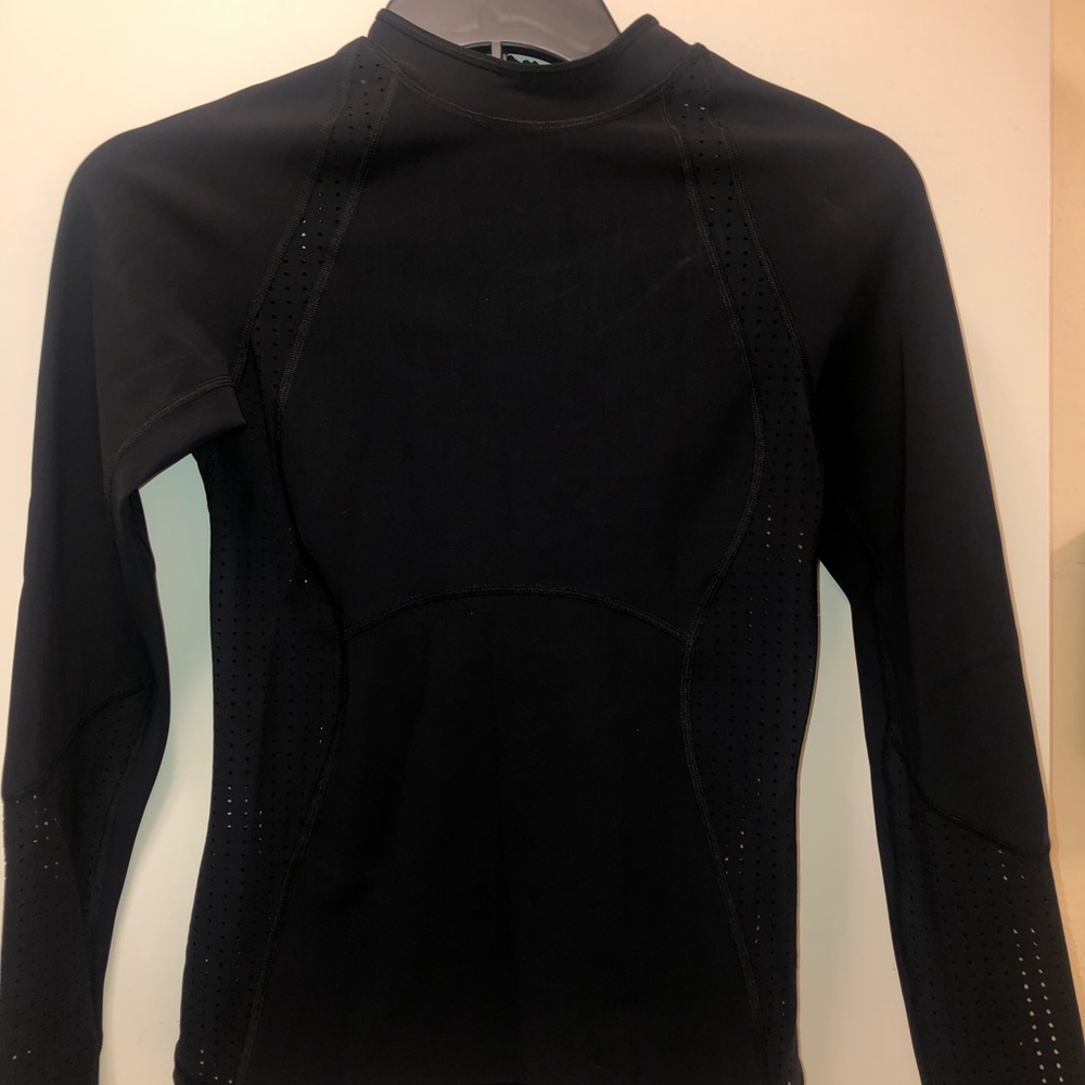 NWT LULULEMON SWELL SEEKER PADDLE TOP